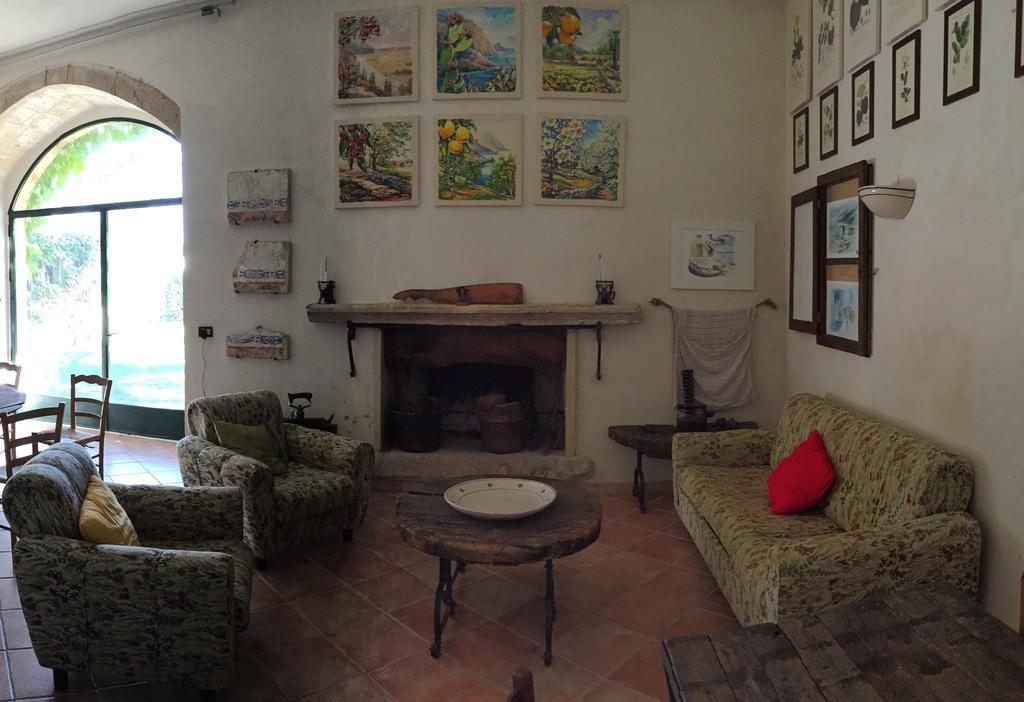 Tenuta Sant'Andrea Giuggianello 外观 照片